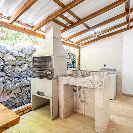 Residencial Com Piscina Possui Jacuzzi Aquecida Com Hidromassagem Villa Bombinhas Luaran gambar