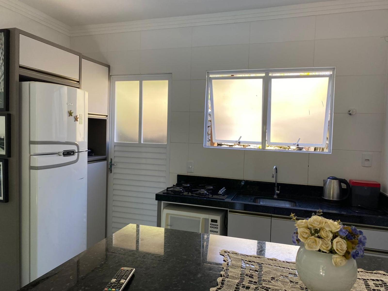 Residencial Com Piscina Possui Jacuzzi Aquecida Com Hidromassagem Villa Bombinhas Luaran gambar
