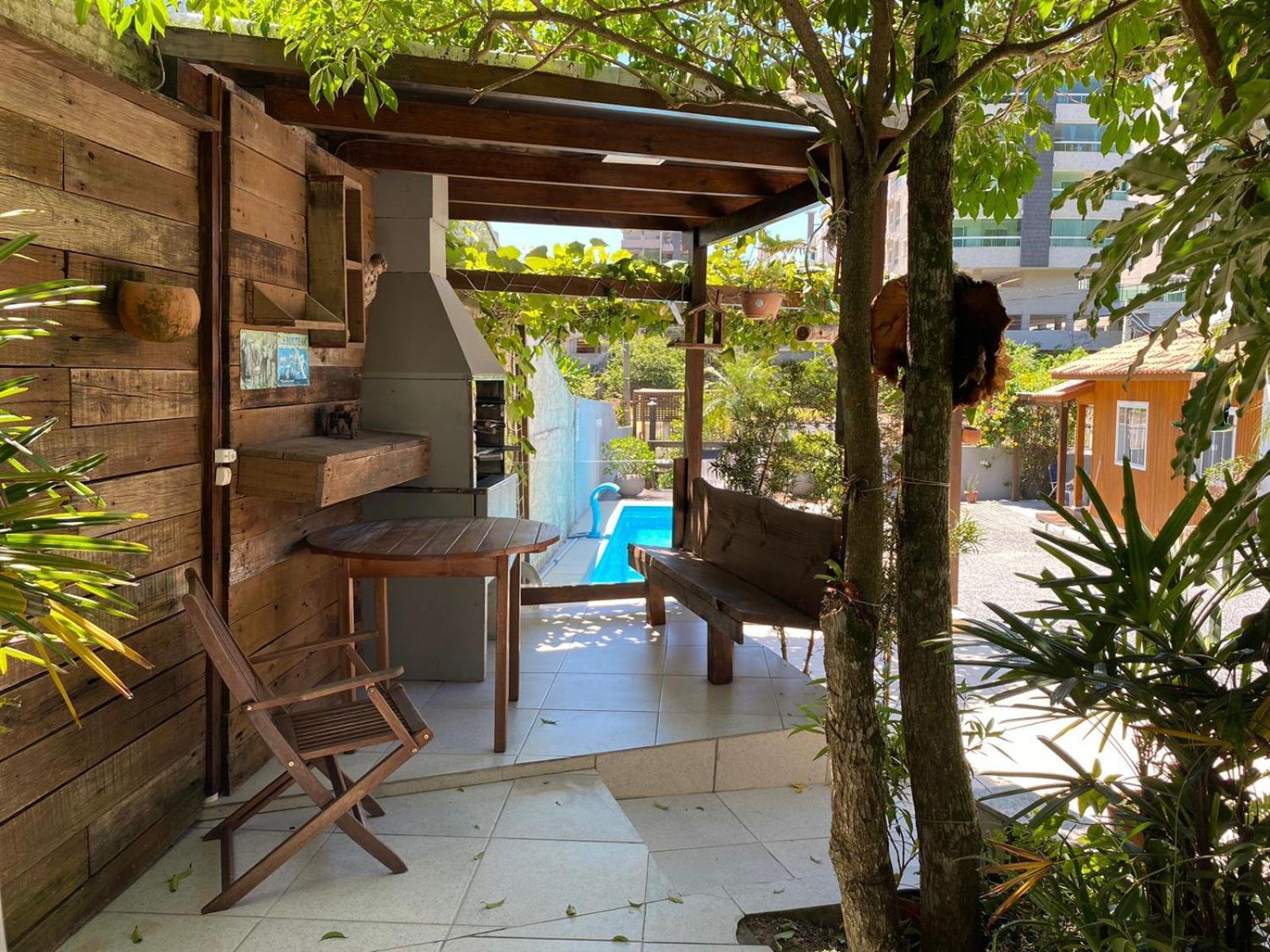 Residencial Com Piscina Possui Jacuzzi Aquecida Com Hidromassagem Villa Bombinhas Luaran gambar