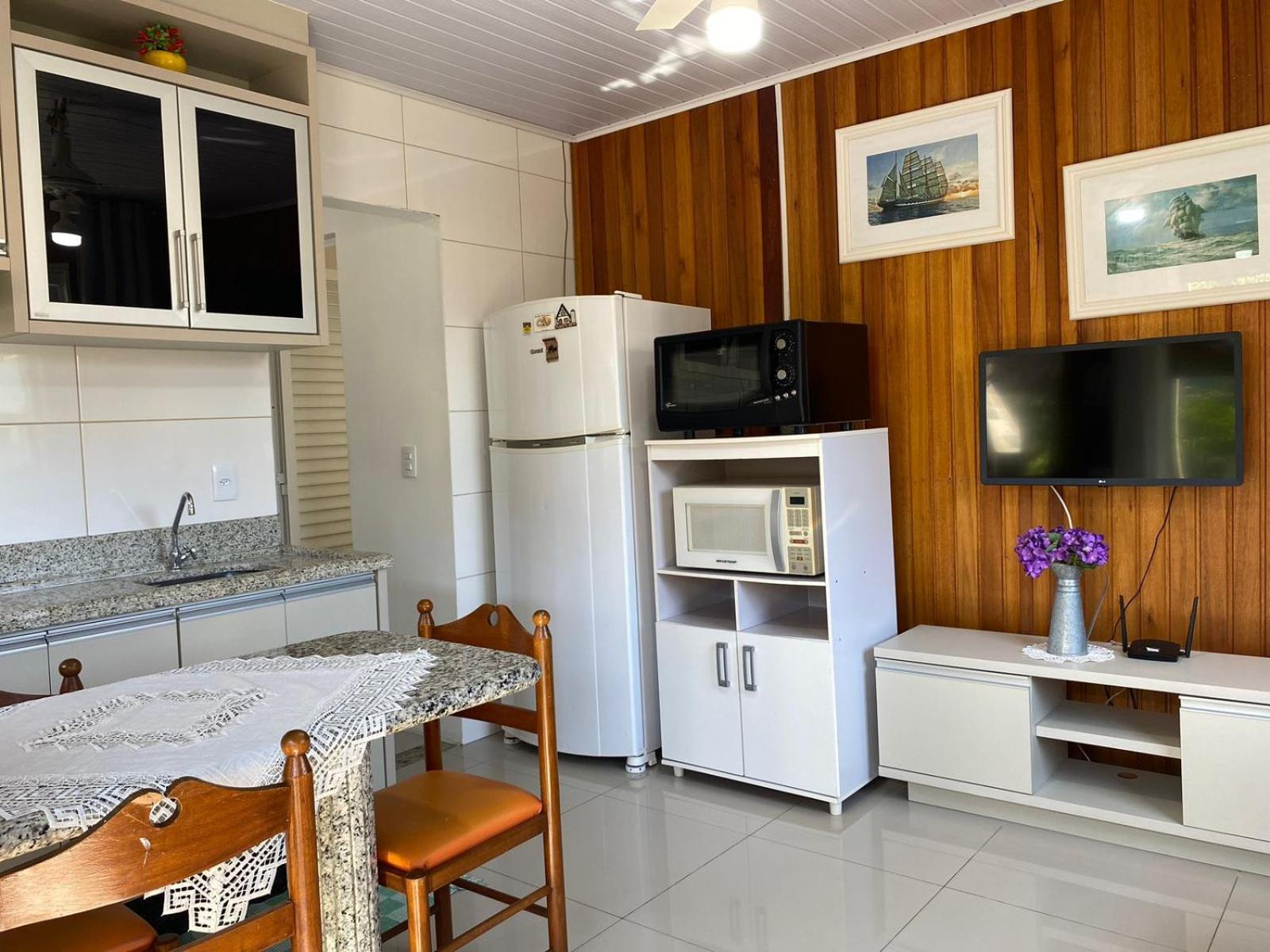 Residencial Com Piscina Possui Jacuzzi Aquecida Com Hidromassagem Villa Bombinhas Luaran gambar
