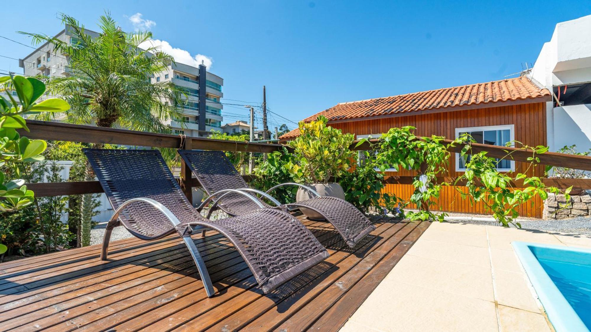 Residencial Com Piscina Possui Jacuzzi Aquecida Com Hidromassagem Villa Bombinhas Luaran gambar