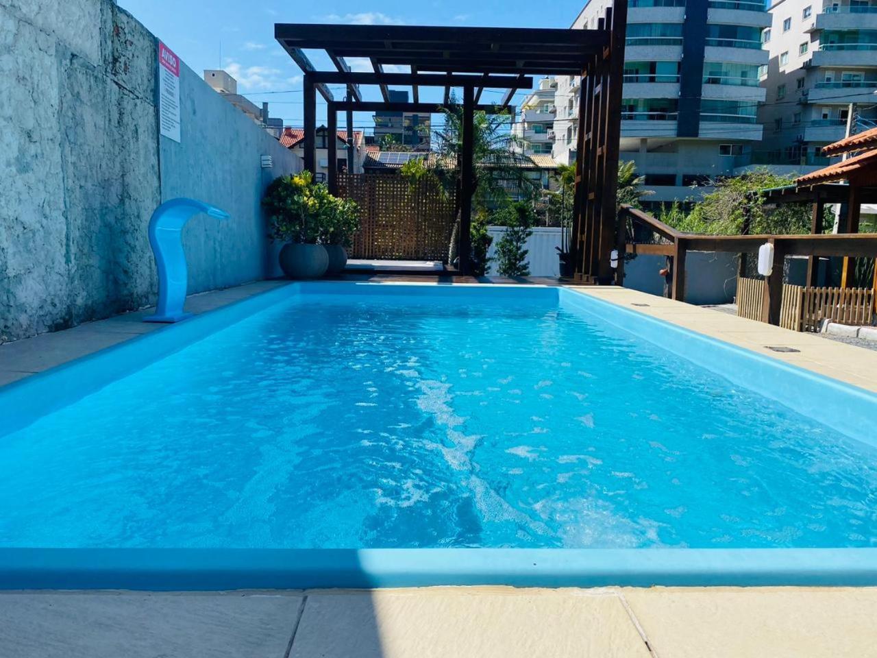 Residencial Com Piscina Possui Jacuzzi Aquecida Com Hidromassagem Villa Bombinhas Luaran gambar