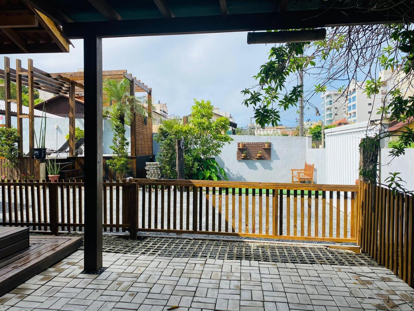 Residencial Com Piscina Possui Jacuzzi Aquecida Com Hidromassagem Villa Bombinhas Luaran gambar